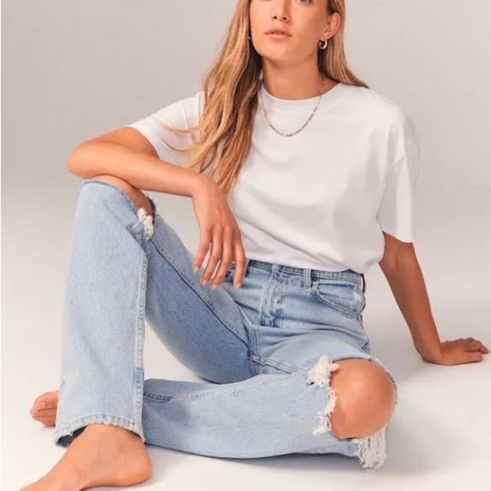 Abercrombie & Fitch 90s Ultra High Rise Straight Leg Jeans